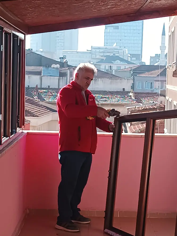 Pimapen, panjur ve cam balkon servis çalışması